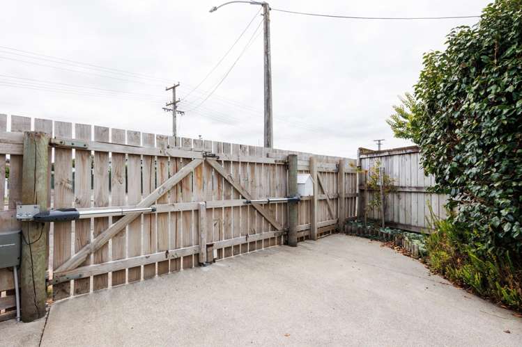 121-123 High Street Bulls_33