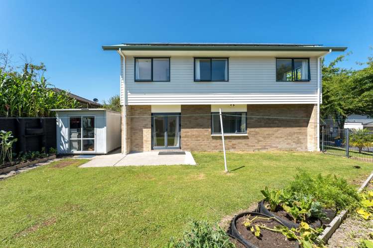 16 Pyramid Place Glen Eden_24