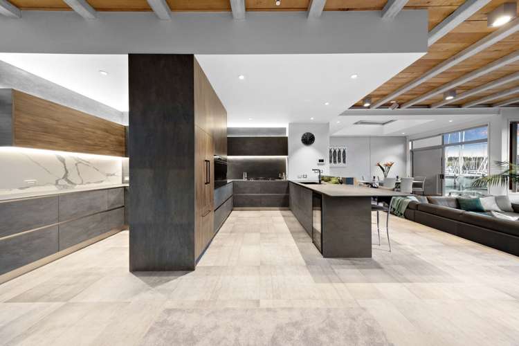 26 Rue Damarres Gulf Harbour_14