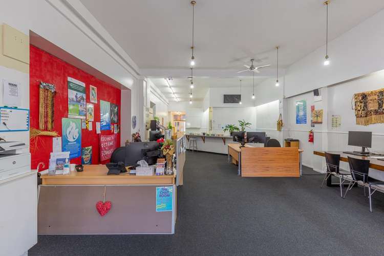 20-22 High Street Picton_5