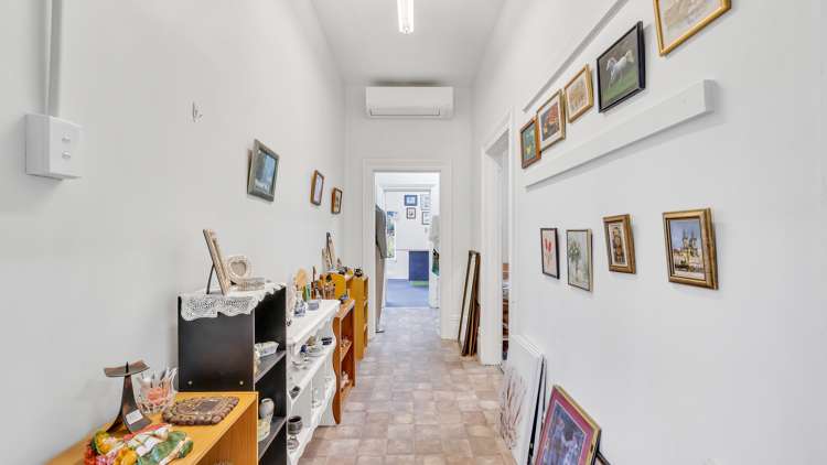 475 Worcester Street Linwood_8