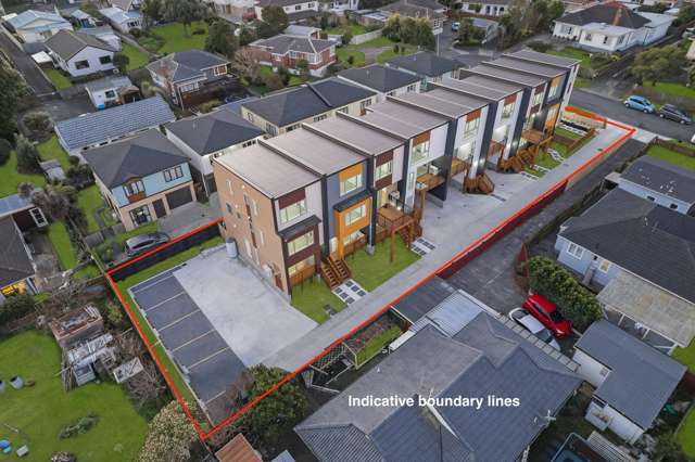 BRAND-NEW HOMES IN THE GOLDEN CIRCLE