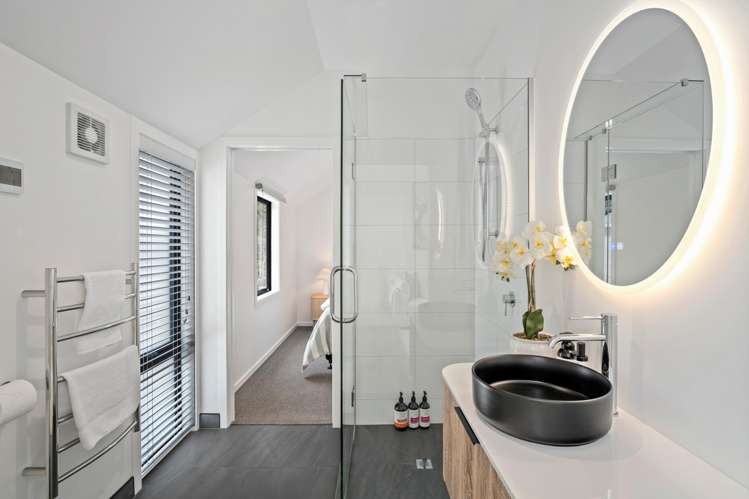6 Sterling Lane Queenstown_18