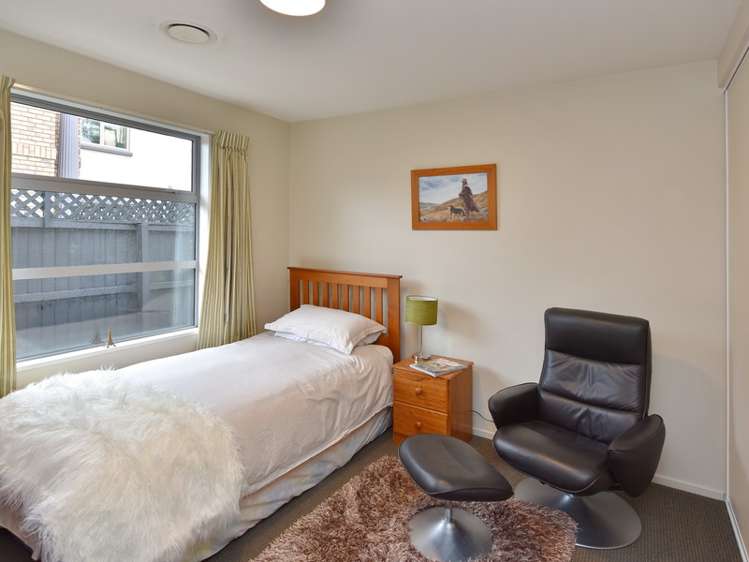 19 Springbrook Lane Northwood_17