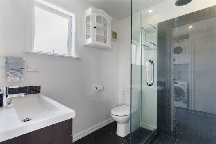 24 Russell Street Stanley Point_21