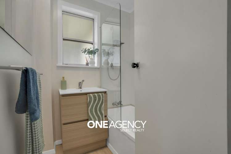 58 Sievers Grove Cannons Creek_12