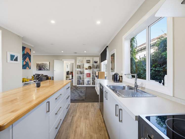 5 Hargest Crescent Saint Kilda_5