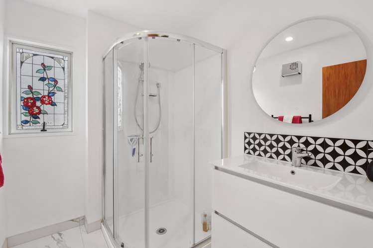 24 Somerset Drive Oxford_17