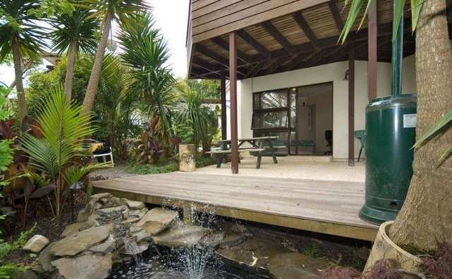 2/553 Beach Road Murrays Bay_1