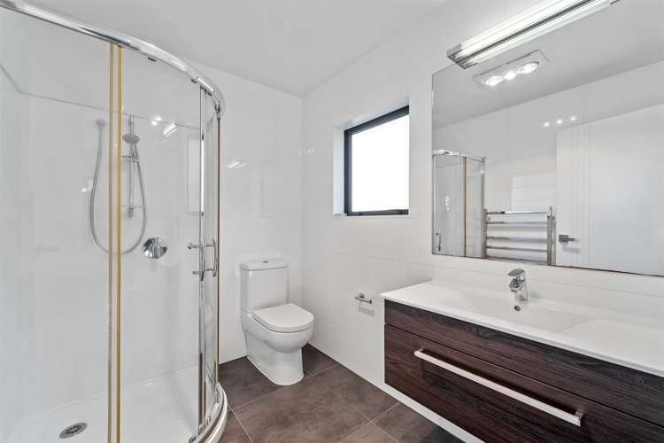 249 Alec Craig Way Gulf Harbour_23