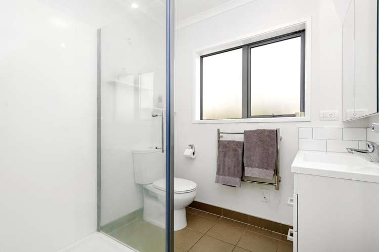 175 Woodman Drive Tawa_16