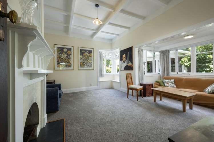 38 Queensway Three Kings_11