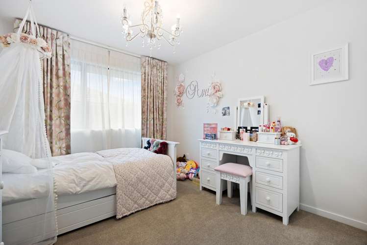 13 Selfe Crescent Burwood_14