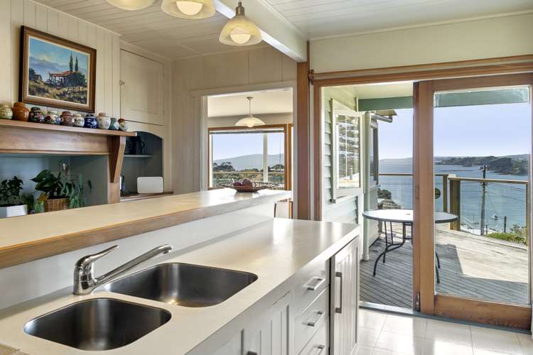 51 Tiri Road Oneroa_25