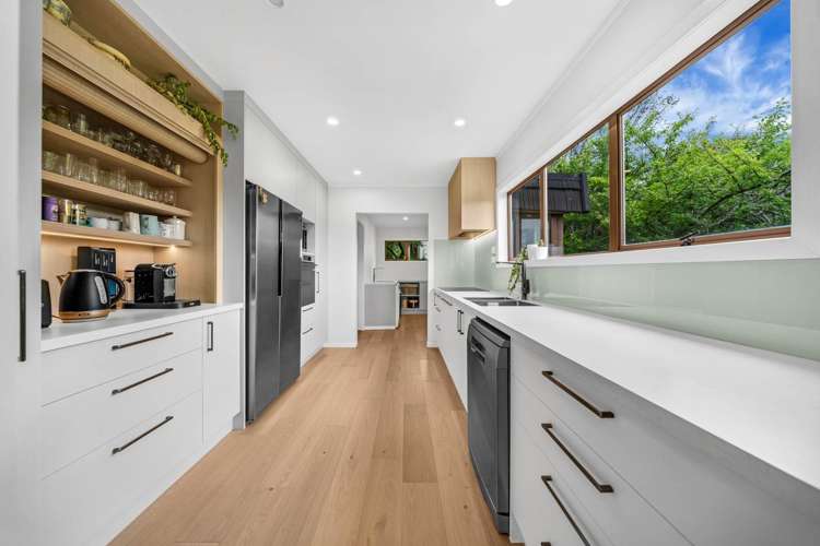 8 Philson Terrace Browns Bay_15