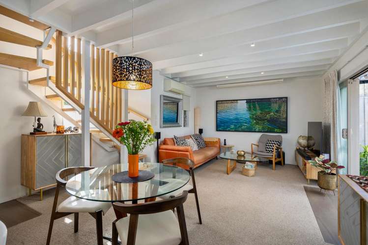 2/5 Wesley Avenue Mount Albert_9