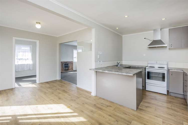 1/3 Edmund Hillary Avenue Papakura_5