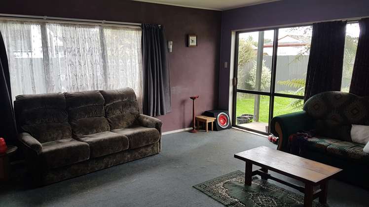 15 Fraser-Collin Crescent Dannevirke_3
