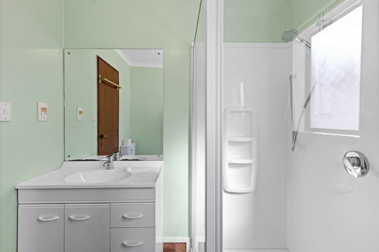 2/279 Taradale Road Pirimai_8