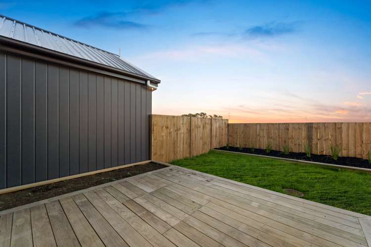 72 Puwha Street Massey_8