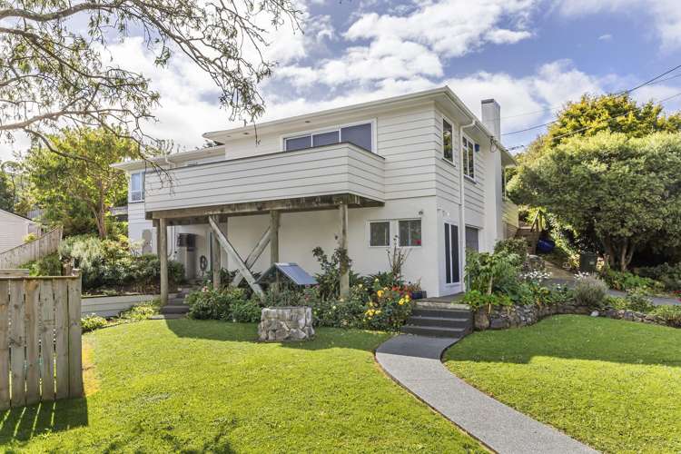13 Kowhai Street Tawa_26