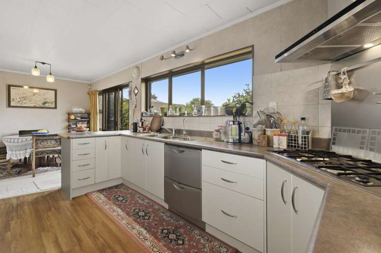 33 Lydbrook Place Otumoetai_6