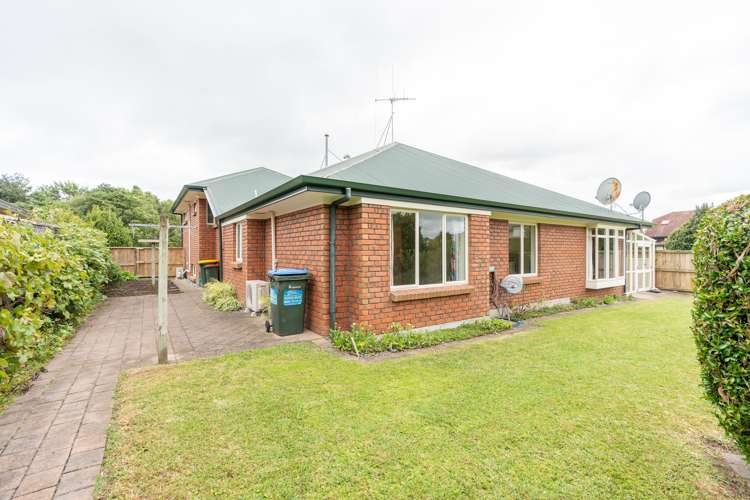 34 Huntington Drive Huntington_13