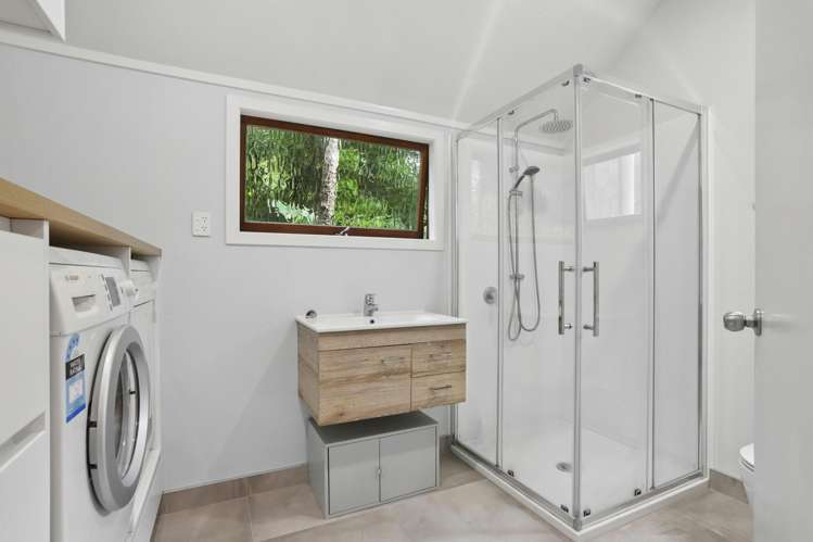 90 Laingholm Drive Laingholm_18