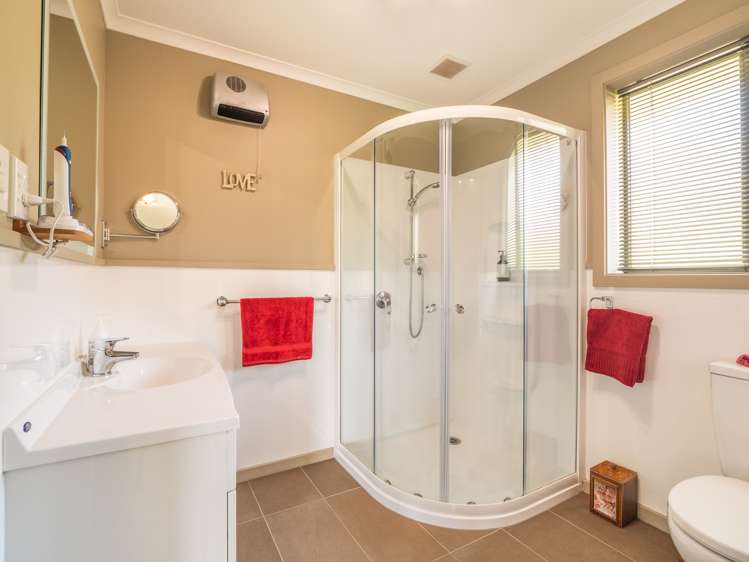 8 Coach Road Fairfield_10