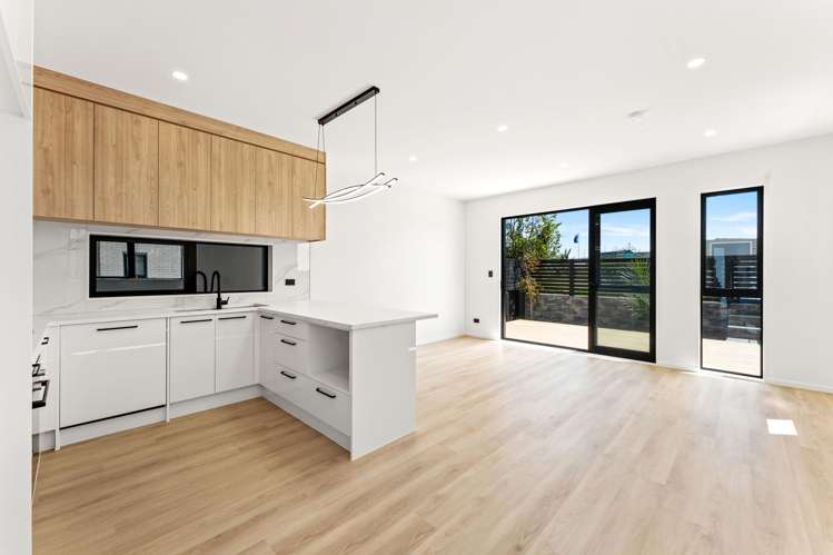 7/44 Drake Street Howick_1