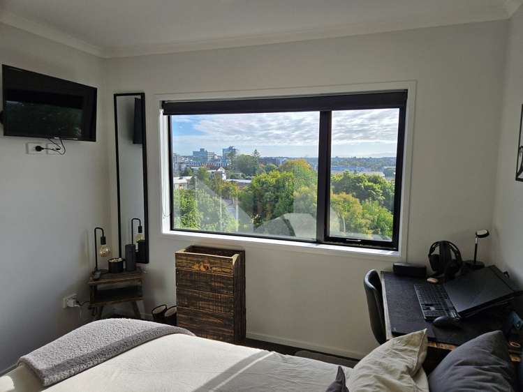 9/14 Ruakiwi Road Hamilton Lake_8