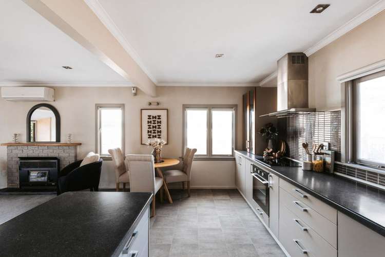 16a Emmett Street Greerton_12