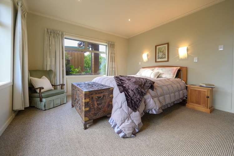 278 Princes Drive Britannia Heights_10