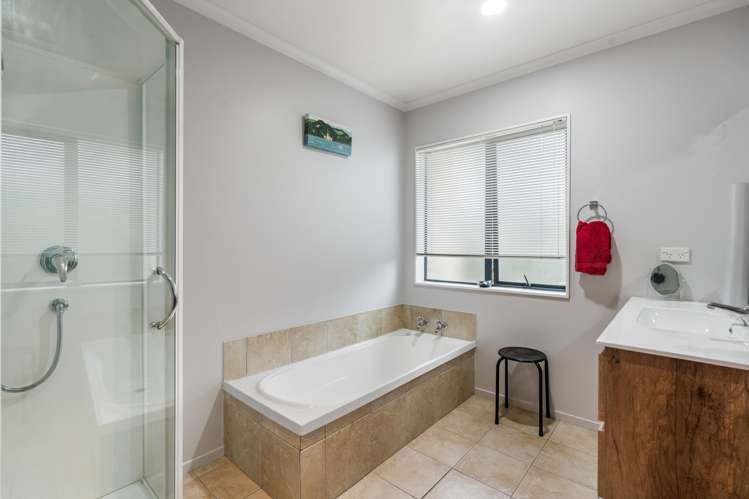 153 Evans Road Papamoa Beach_17