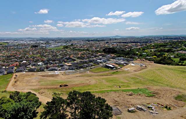 53 Armstrong Farm Drive East Tamaki Heights_3