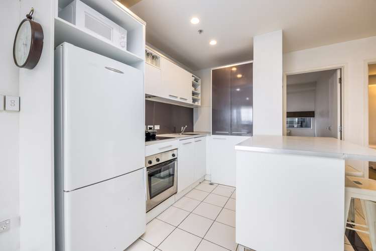 702/17 Vogel Lane Auckland Central_5