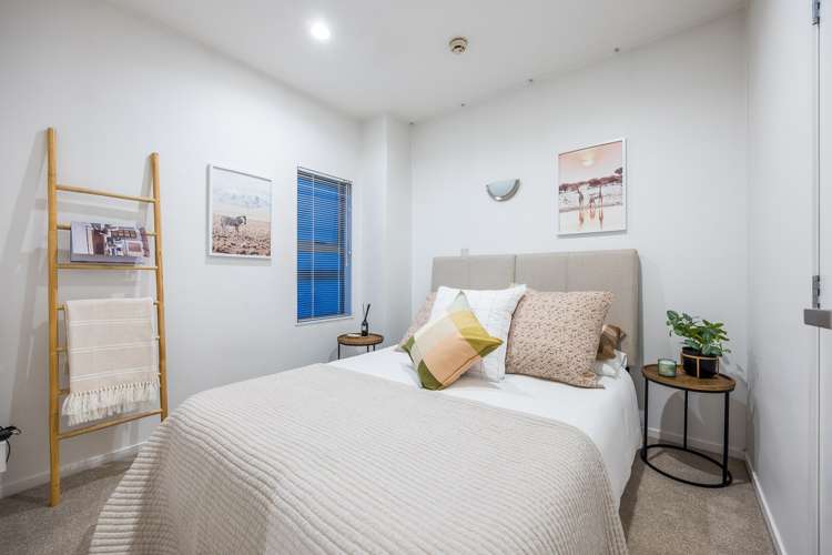 1407/17 Vogel Lane Auckland Central_11