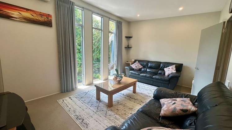 82 Taylors Road Mount Albert_2
