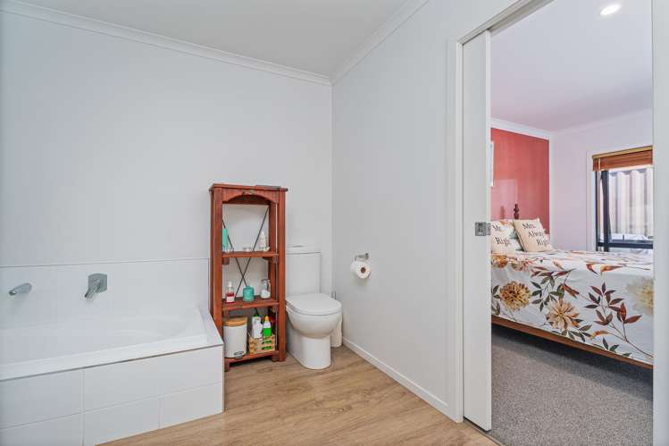 150 Harbour Drive Matarangi_13