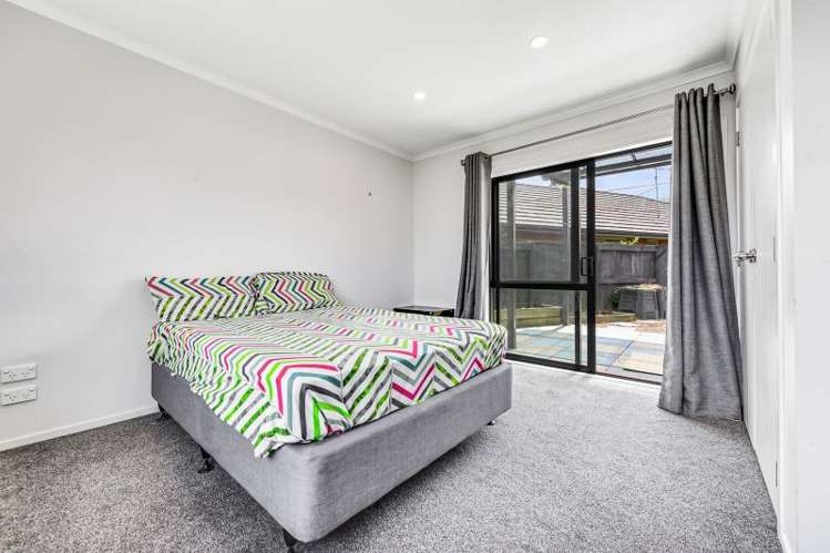 47 Somerton Drive Huntington_15