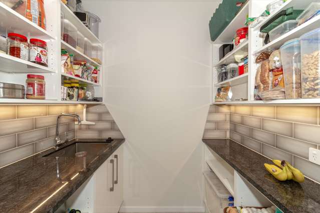 12 Young Place Taradale_4