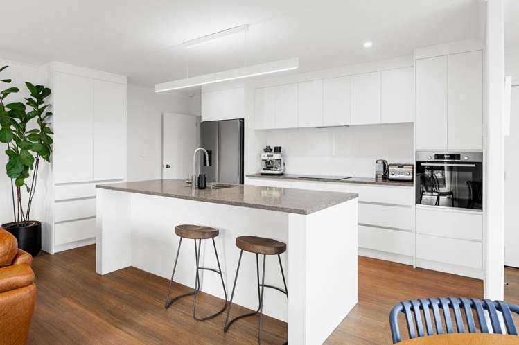 8 Parkside Drive Huntington_1