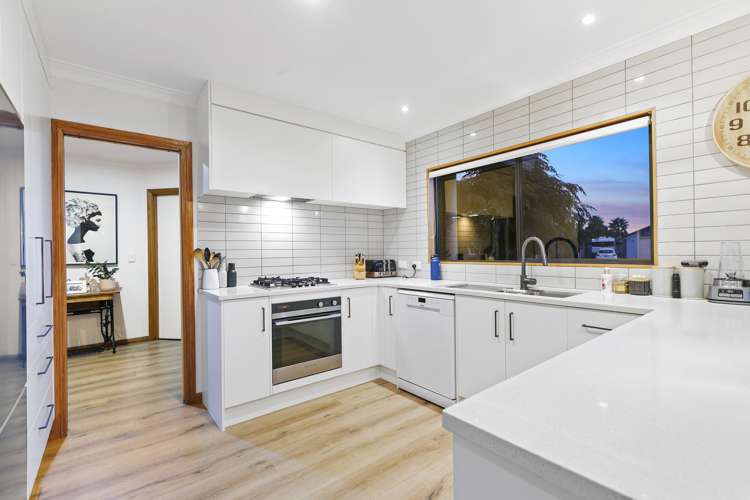 3 Lamia Grove Papamoa_11