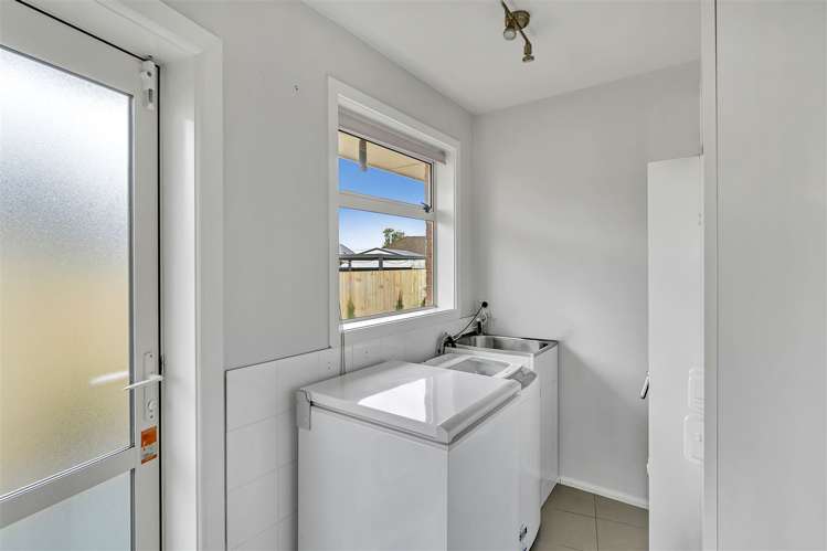 38 Sandown Crescent Aranui_14