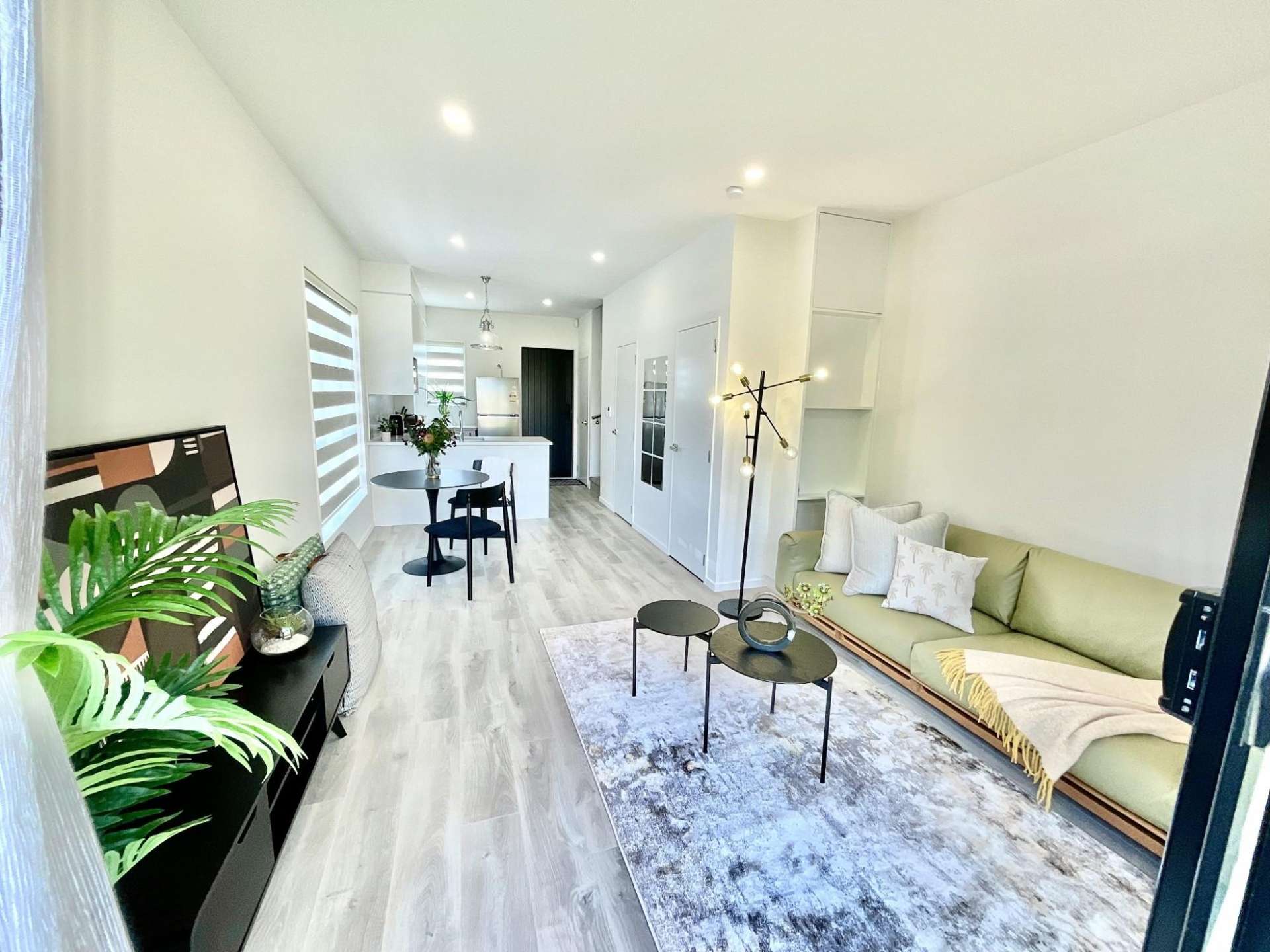 4/241 Don Buck Road Massey_0