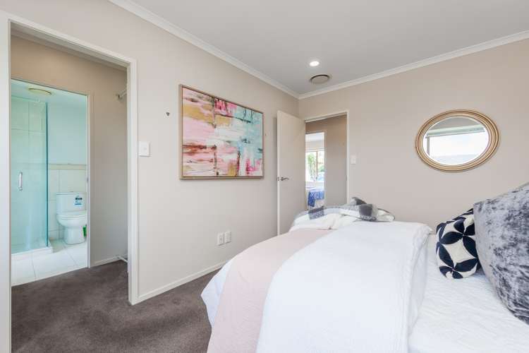 3 Serrita Avenue Sunnyhills_17