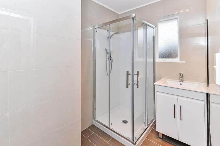 2/3 Ranfurly  Road Papatoetoe_6