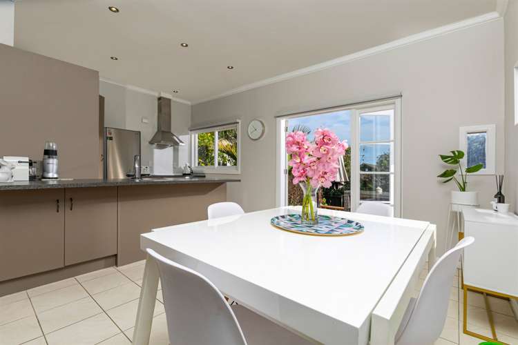 79 Astley Avenue New Lynn_5