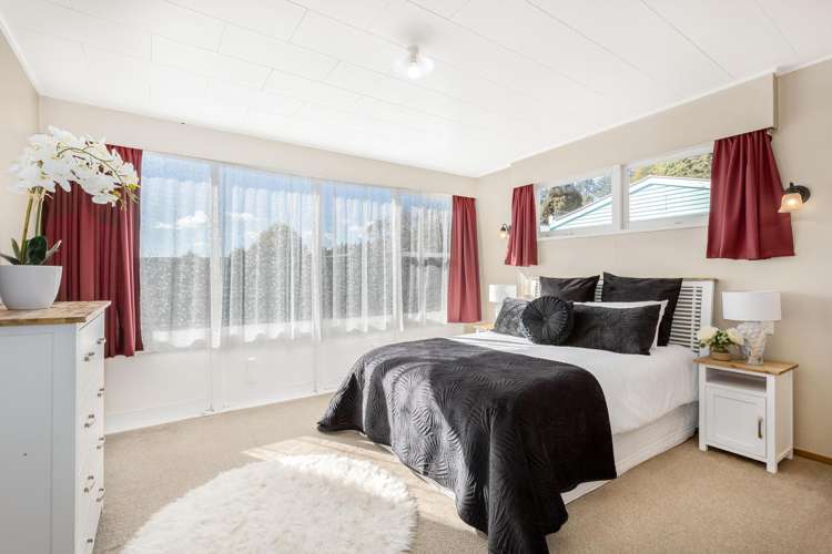 433 Stokes Valley Road Stokes Valley_17