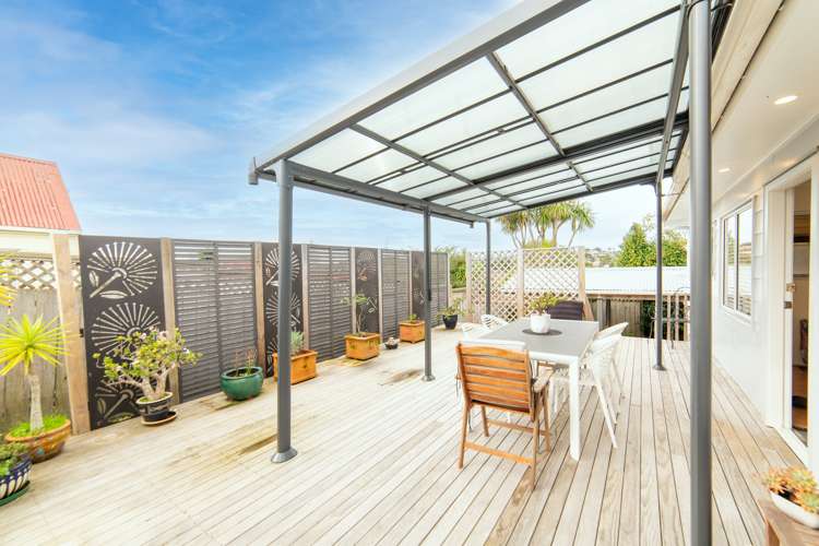 2/10 Gerbic Place Mount Roskill_14